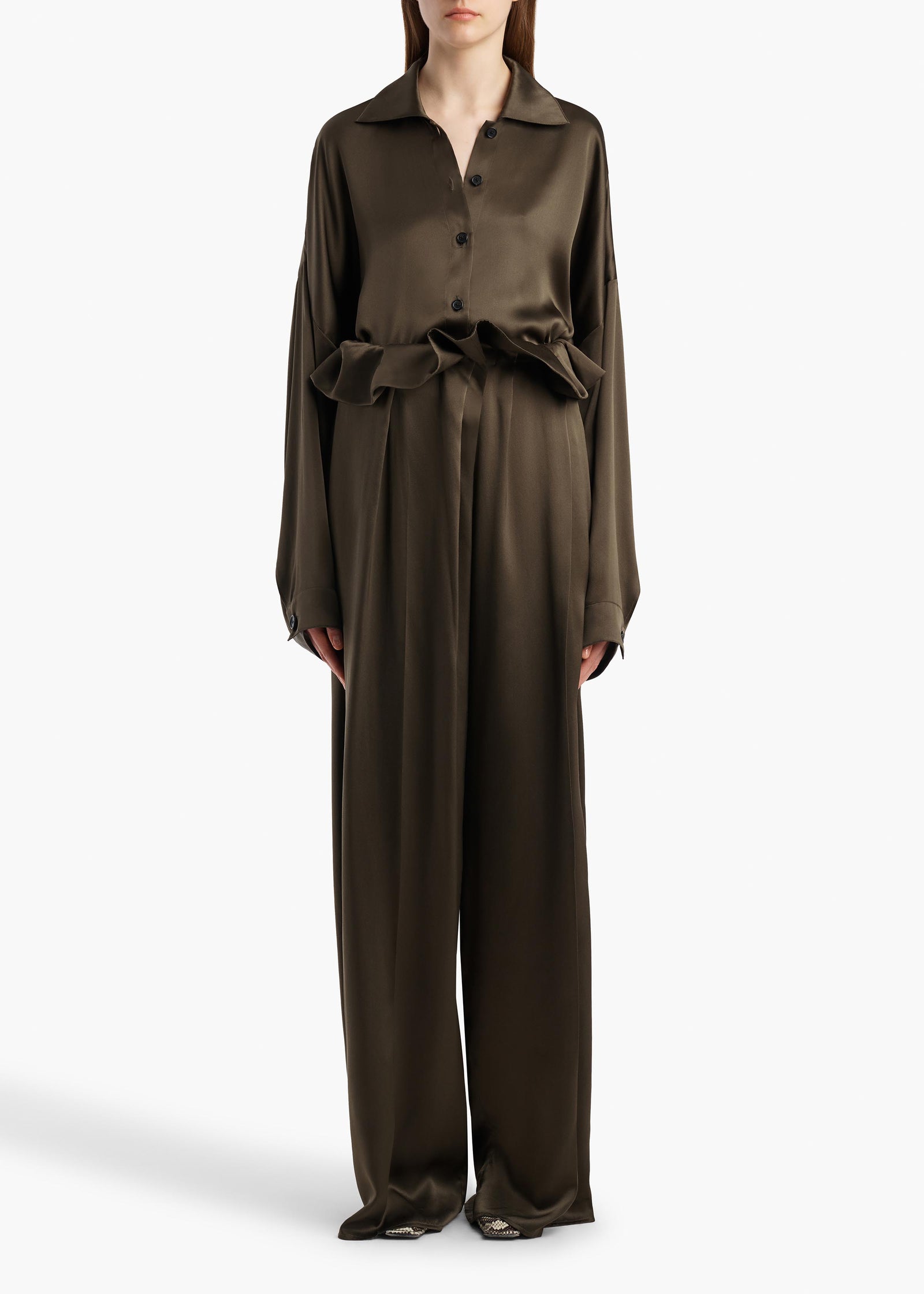 BODINE TOP DARK OLIVE 24803029 429 A STYLED