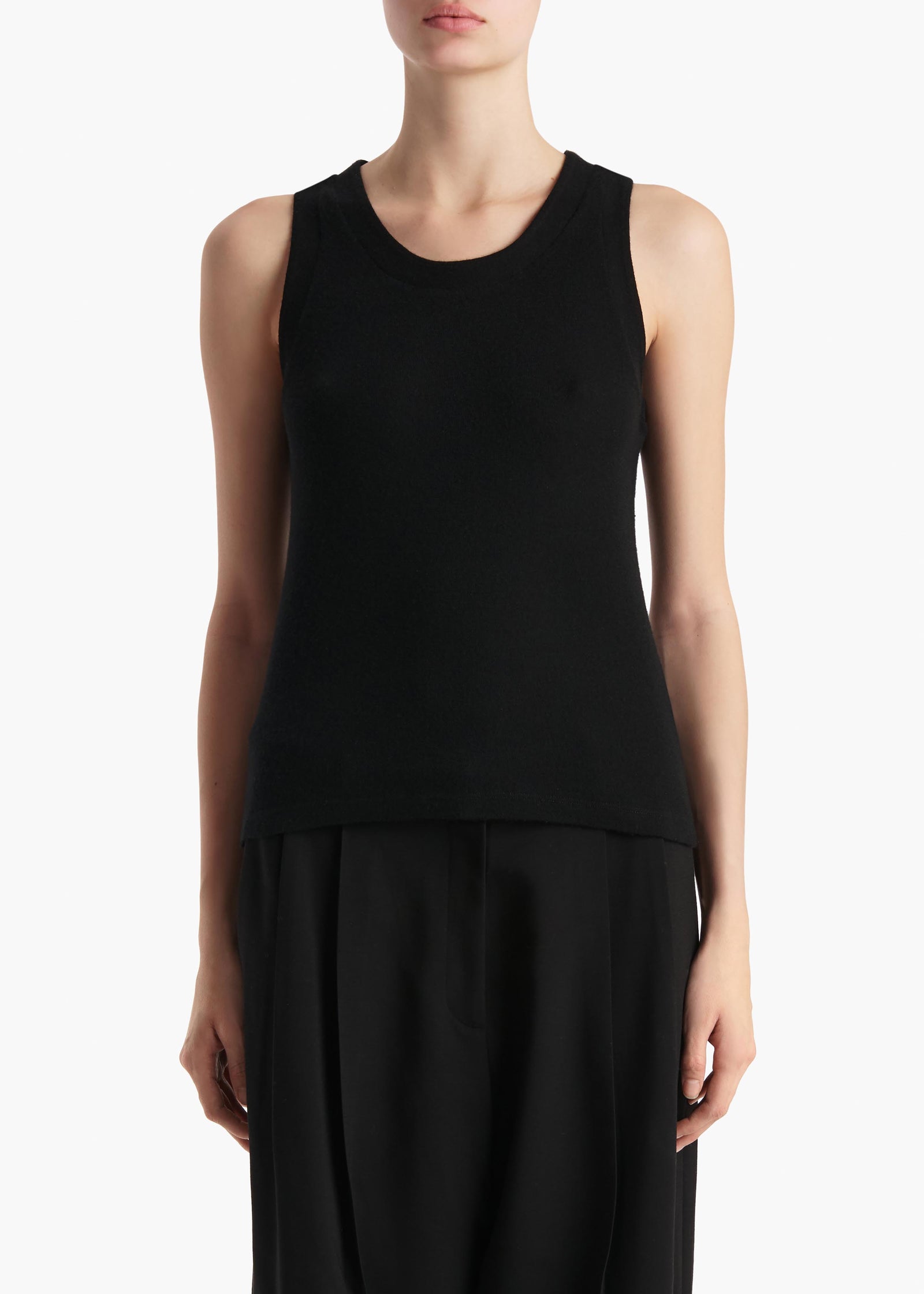 ISHA-TOP_BLACK_2398612-200_B.jpg