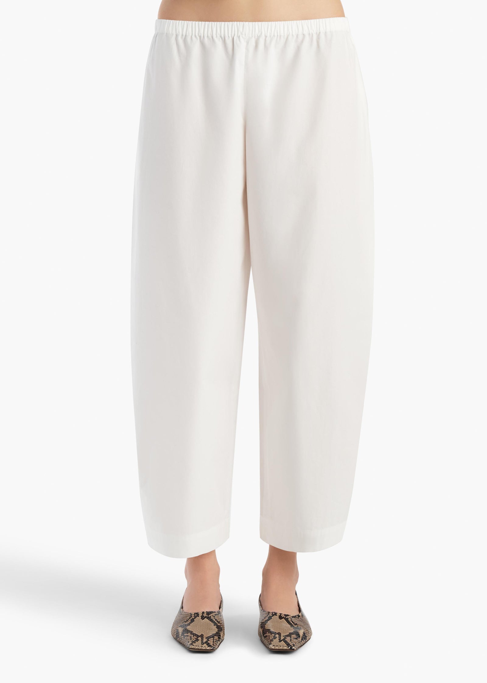 Roma Pant in Chalk